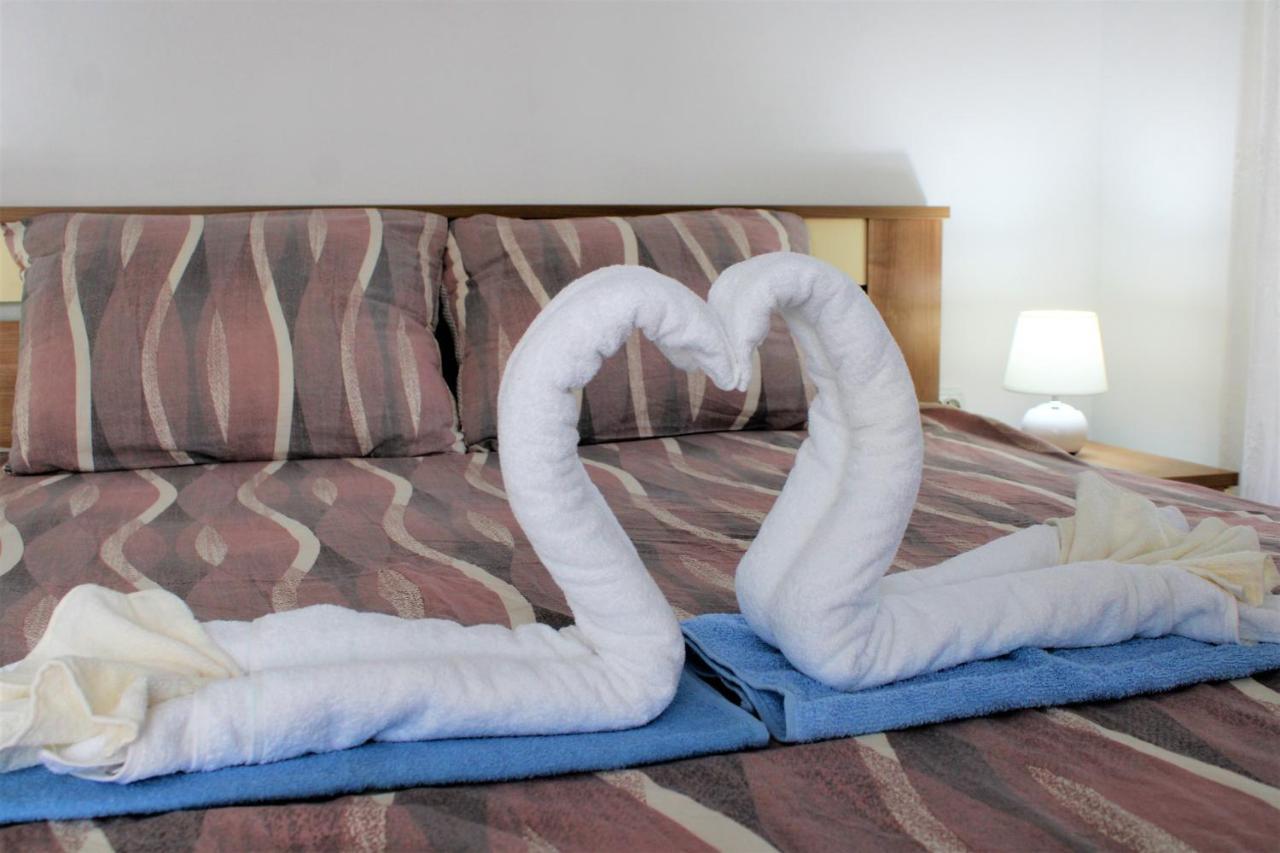 Apartman Swans Otočac Екстериор снимка