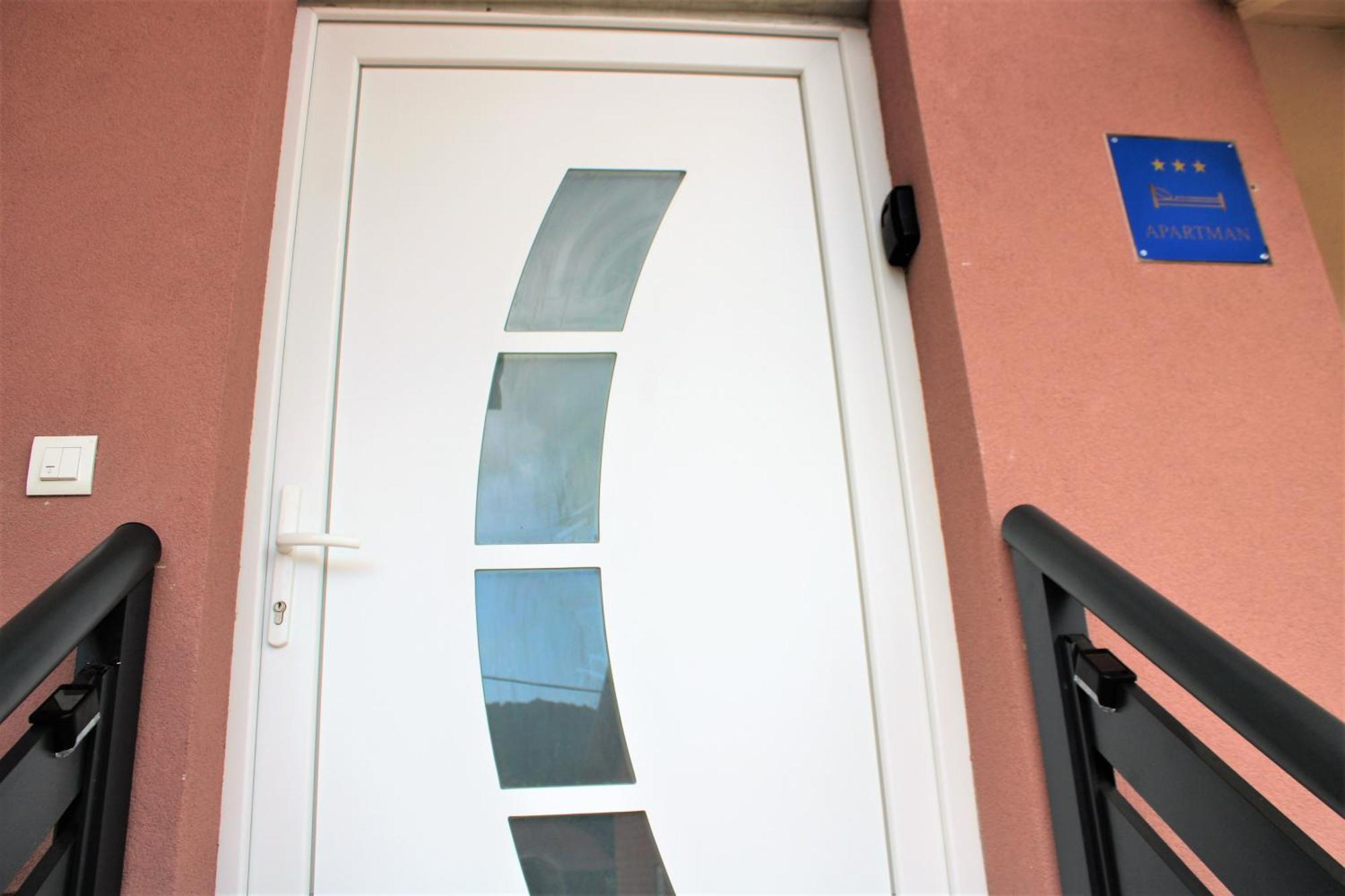 Apartman Swans Otočac Екстериор снимка